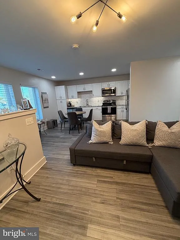 19520 Village Walk Dr — Photo 1