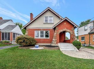 5516 Raceview Ave, Cincinnati, OH 45248