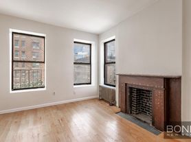 196 W 108th St, New York, NY