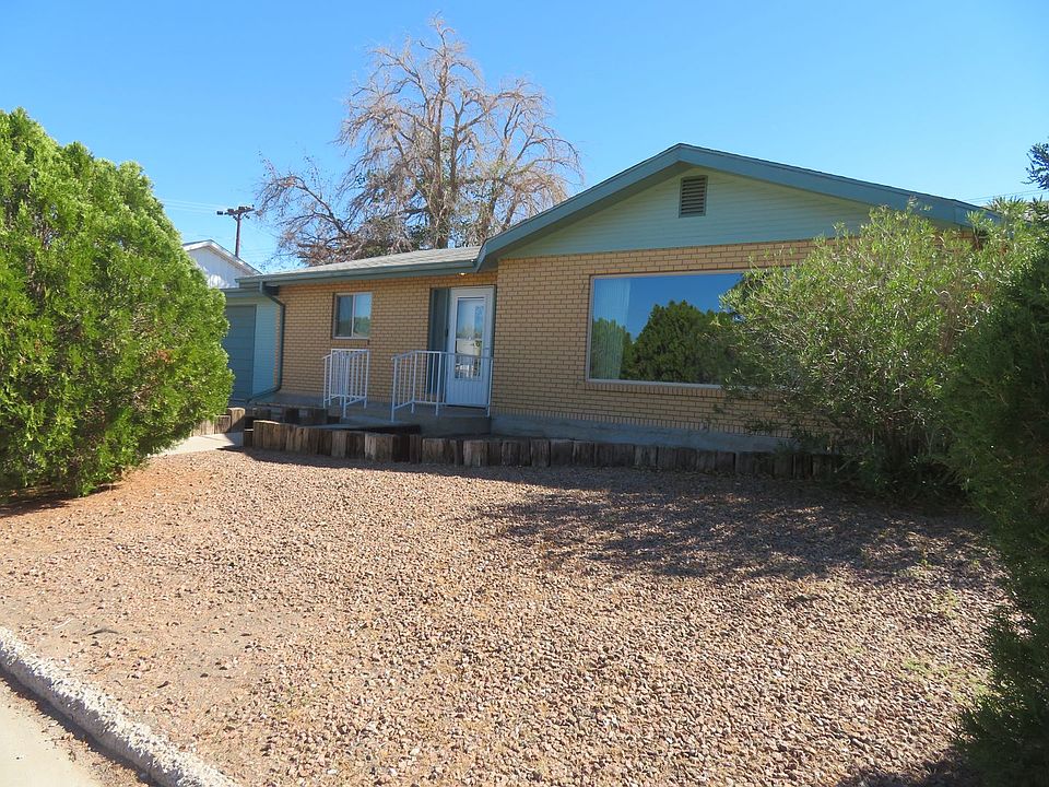 1st image of 2225 Thomas Dr
