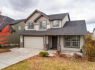 2735 49th St, Redmond, OR 97756