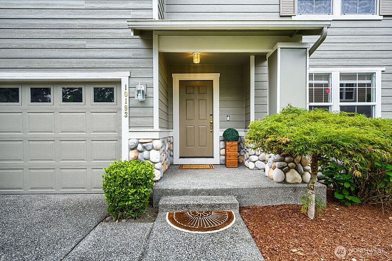 2nd image of 10193 224th Avenue NE
