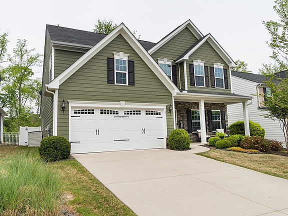 2nd image of 121 Fawn Hill Dr