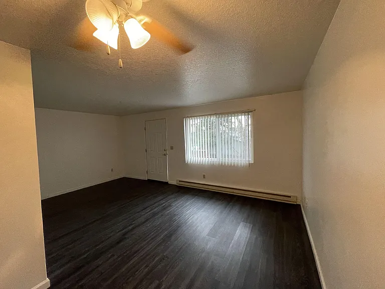 Forest Grove Apartments — Photo 8