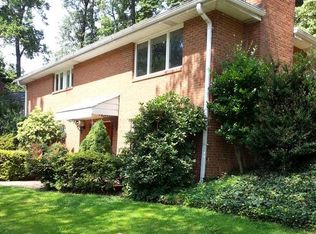 7720 Bellington Ct, Springfield, VA 22151