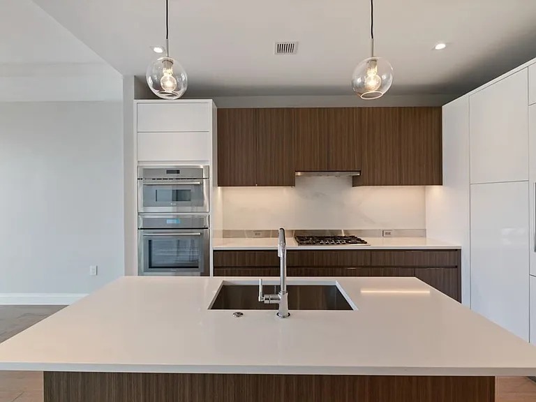 100 Shawmut Ave #1005 — Photo 15