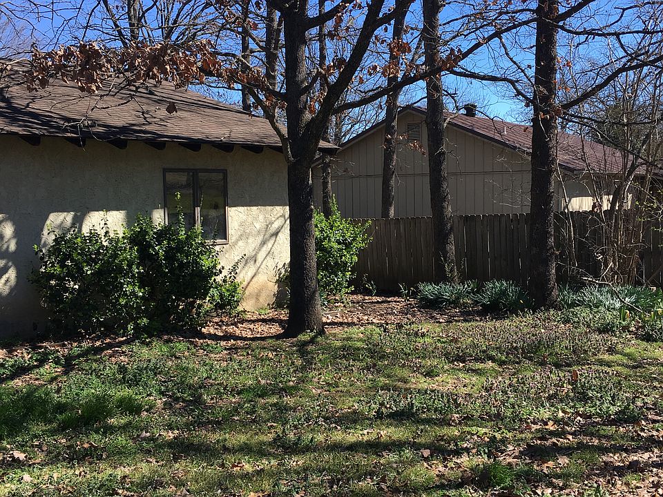 1st image of 2624 Brooken Hill Dr