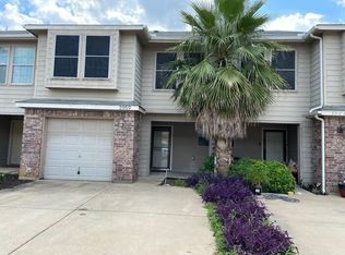 3959 Seaside Ct, Euless, TX 76040