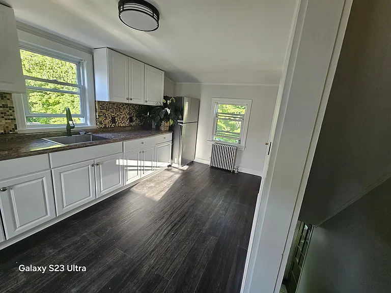71 Sea St — Photo 4
