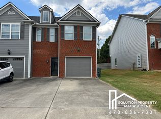 34 N Oaks Cir, Cartersville, GA 30121