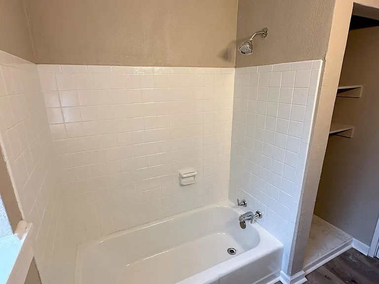 401 Mountain Valley St #B5 — Photo 11
