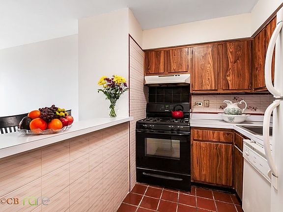 4th image of 1781 1st Ave #22C