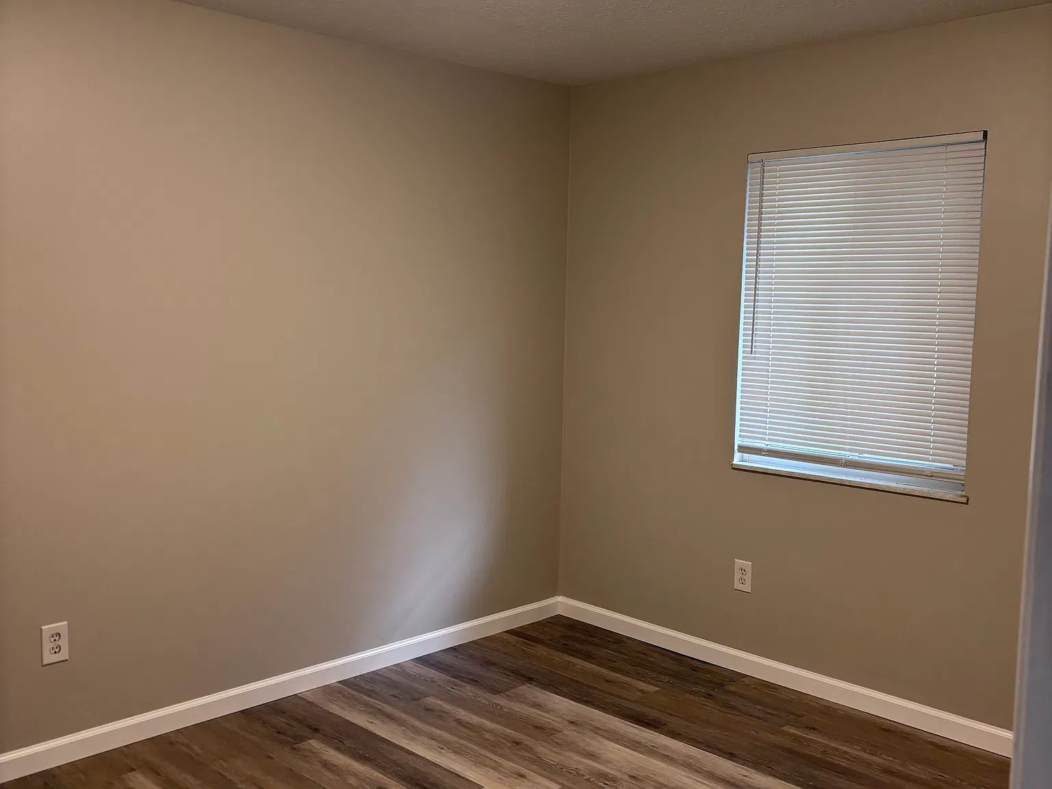 2 bed, 840 sqft, $1,250 — Photo 4