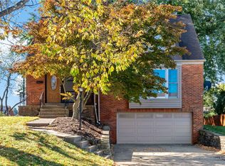 430 Summit Dr, Pittsburgh, PA 15228