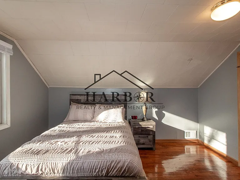 5th Avenue SE Duplex — Photo 19