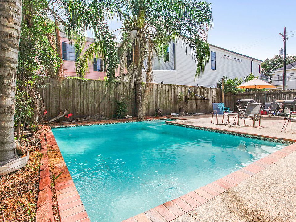 2nd image of 2026 Baronne St APT 2