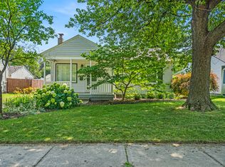572 N 17th St, Noblesville, IN 46060