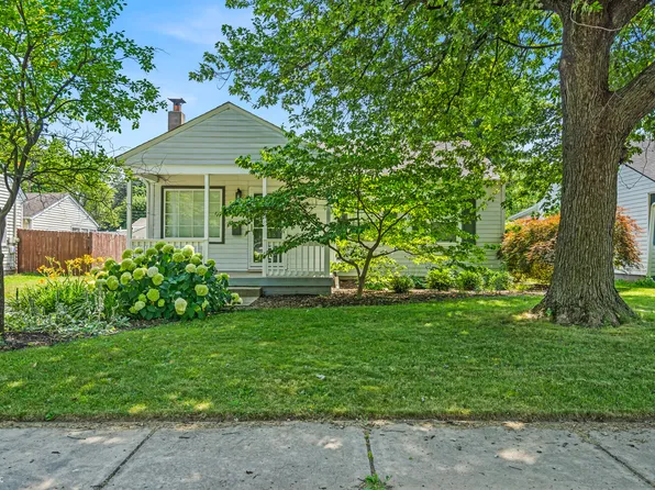 572 N 17th St, Noblesville, IN 46060