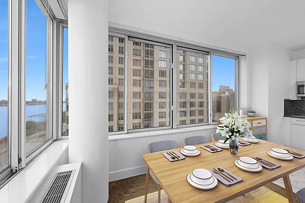 Rented by Nest Seekers International | media 12