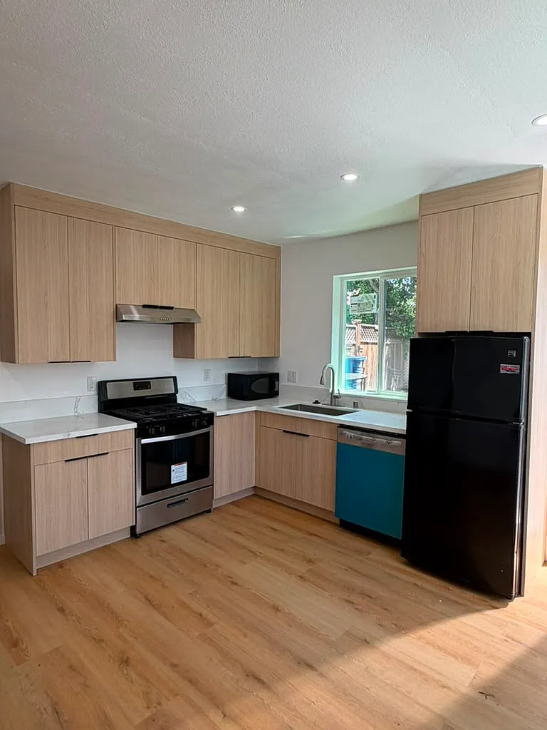 2 bed, 560 sqft, $2,780 — Photo 2