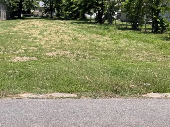 634 Ivanhoe St Lot 14, Perry, OK 73077