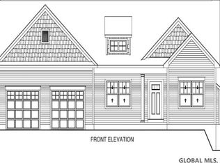 31 Vosburgh Rd, Mechanicville, NY 12118