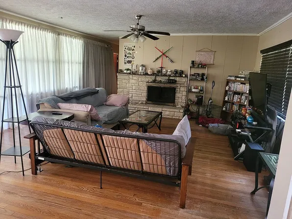 2360 Gladys Ave, Beaumont, TX 77702