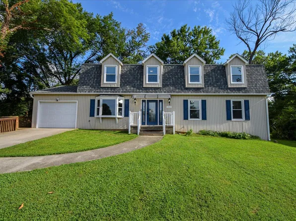 1223 Stoutamire Dr, Salem, VA 24153