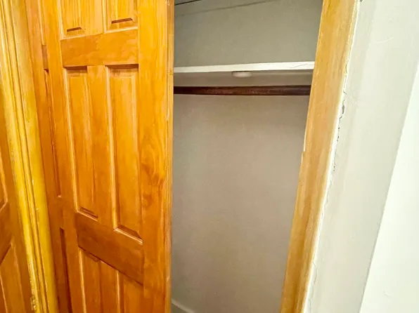 138 West 70th Street image 11 of 12