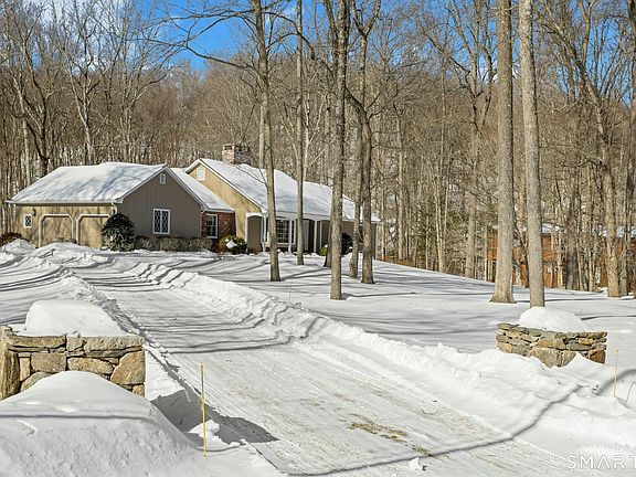 3rd image of 295 Judd Road