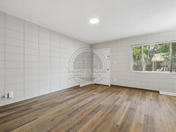 3rd image of 1312 N Adams St #3