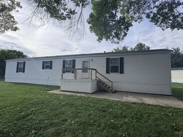3860 Candlelight Dr, Columbus, IN 47203