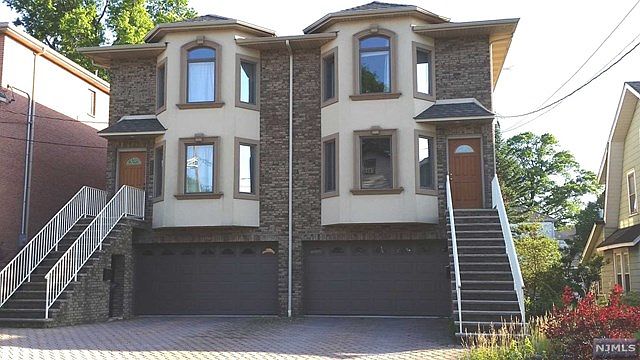 1st image of 440 Lawton Ave #B