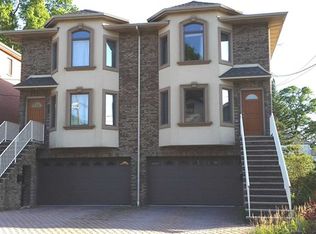 440 Lawton Ave #B, Cliffside Park, NJ 07010