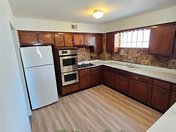 5th image of 10260 Nicolls Ave