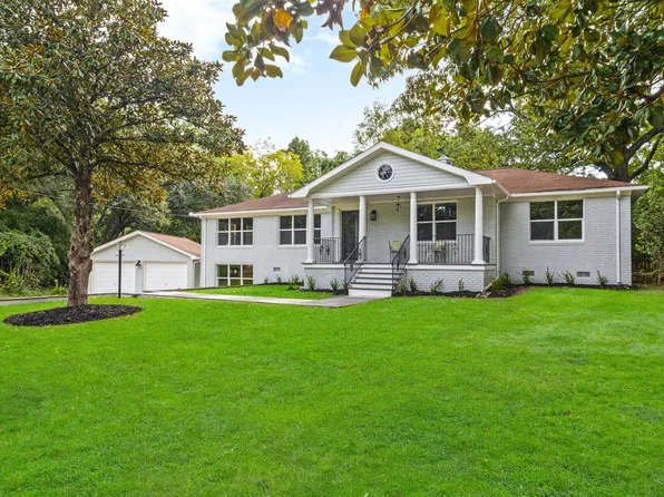 1017 Wheeler Dr, Hanahan, SC 29410