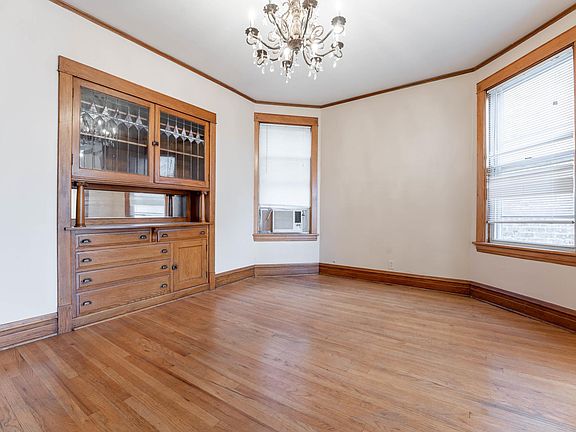 5th image of 3531 N Oakley Ave #2