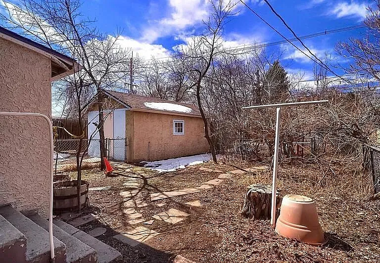 2383 S Williams St — Photo 36
