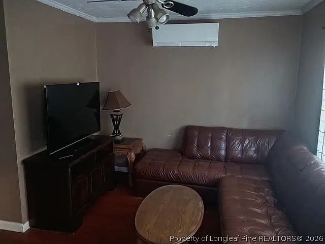 1 bed, 1.0 bath, 785 sqft, $800 — Photo 3