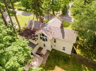 6 Goodrich St, Stockbridge, MA 01262