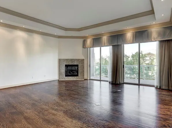 3388 Sage Rd Unit 301, Houston, TX 77056