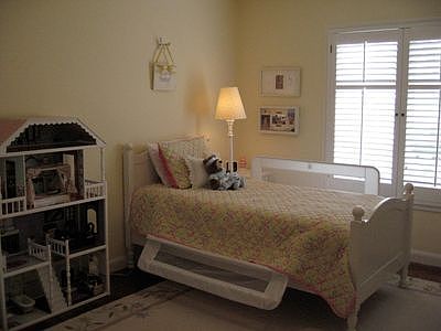 4th image of 62 Stratford Dr