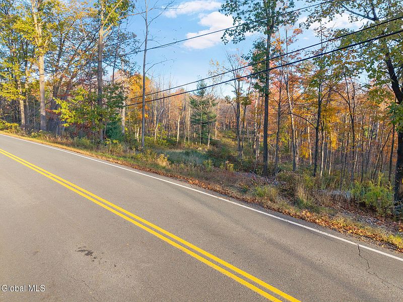 2nd image of 138 Old Road