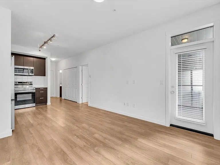 15858 Fraser Hwy #0 — Photo 16