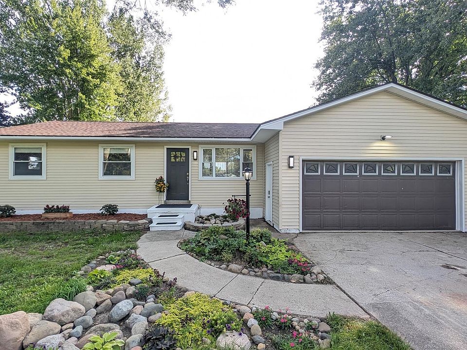 1st image of 8833 Brewer Rd
