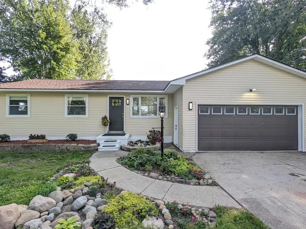 8833 Brewer Rd, Millington, MI 48746