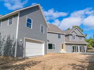 2300 Lakeshore Rd, Applegate, MI 48401