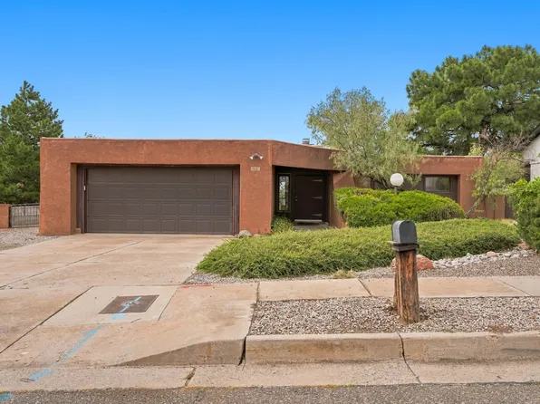 3901 Embudito Dr NE, Albuquerque, NM 87111