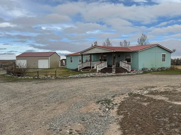 203 Rendezvous Rd, Riverton, WY 82501
