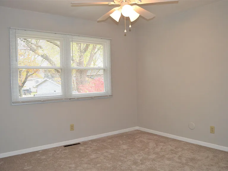 2316 Hackberry Ct — Photo 28